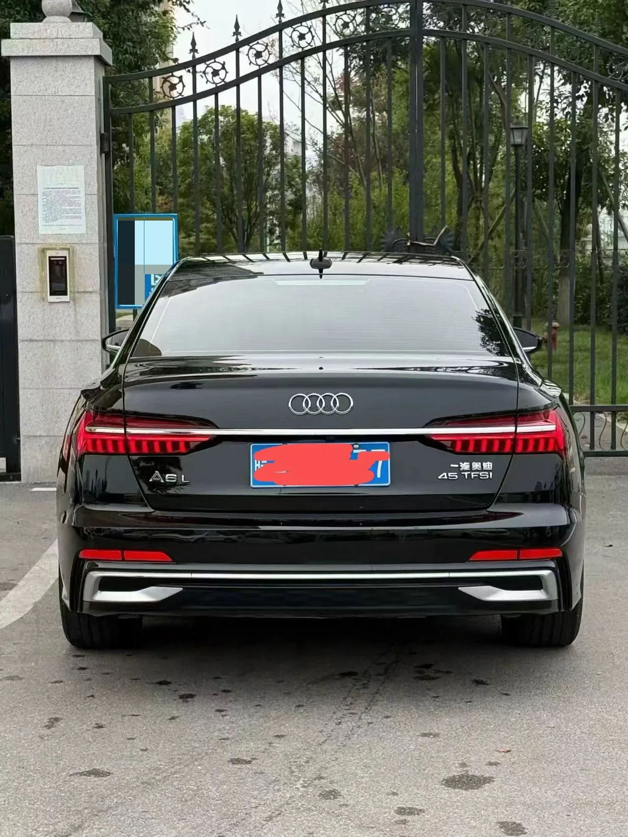 Audi 2023 A6L 2.0TFSI 45TFSI Quattro Selected Dynamic Automatic 4