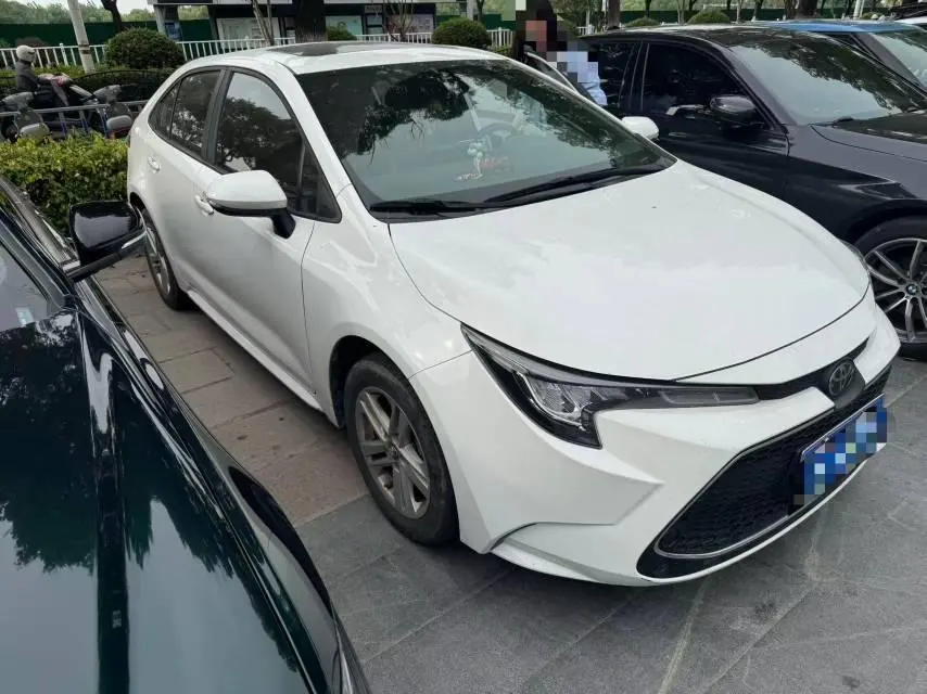 Toyota 2022 Lei Ling 1.2T Stepless 185T Deluxe Automatic Gear 2