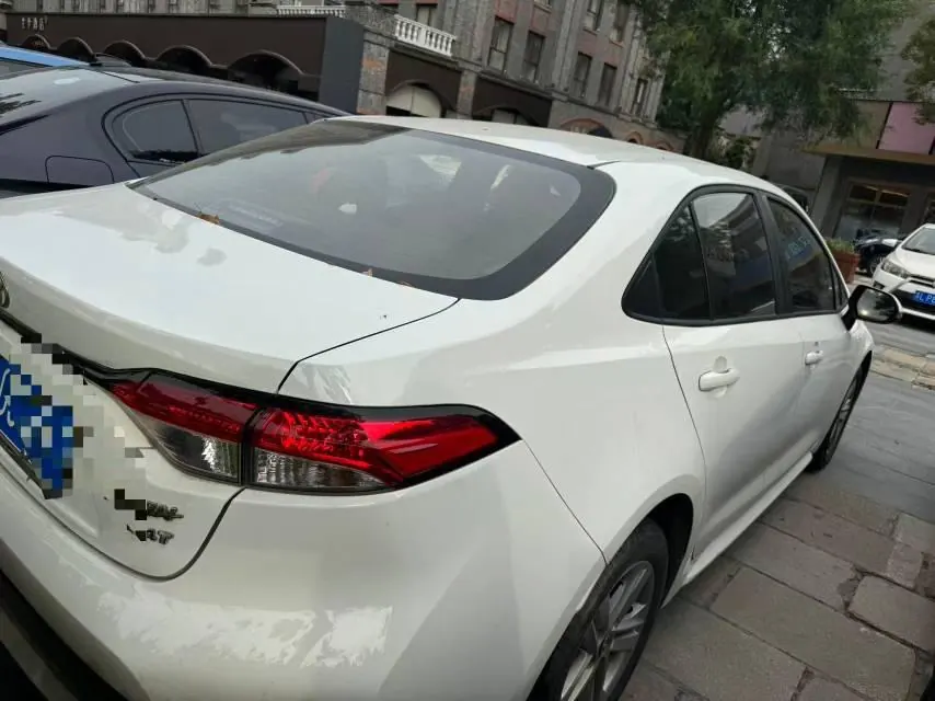 Toyota 2022 Lei Ling 1.2T Stepless 185T Deluxe Automatic Gear 3