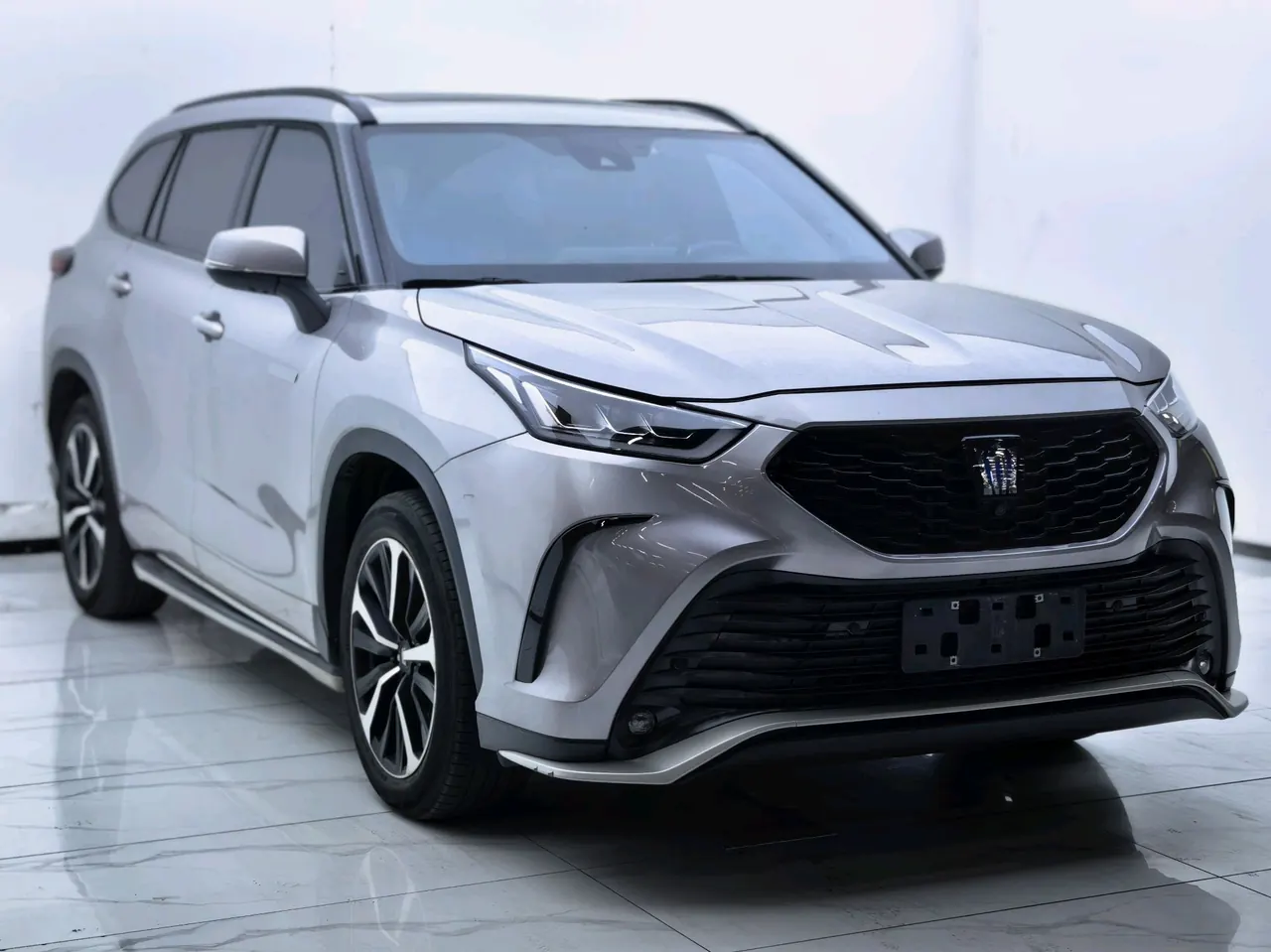 Toyota 2022 Crown Land Release 2.5 Stepless Four-wheel Drive Flagship Automatic Gear 3