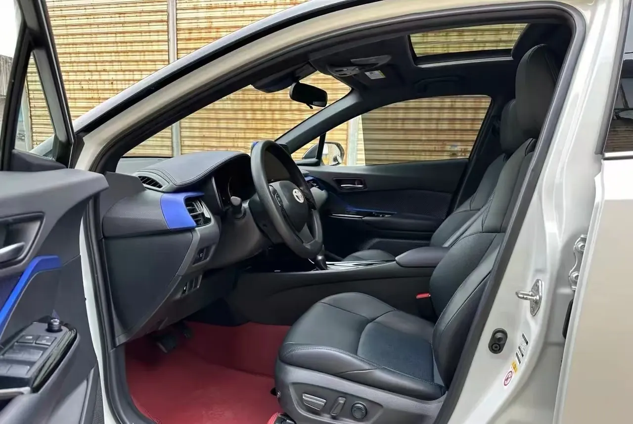 Toyota 2020 C- HR 2.0 Stepless Deluxe Edition Automatic Gear 4