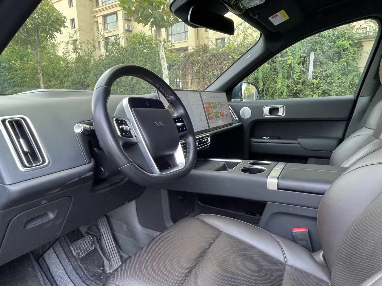 Li 2022 L9 1.5T Max Edition Automatic Gear 7