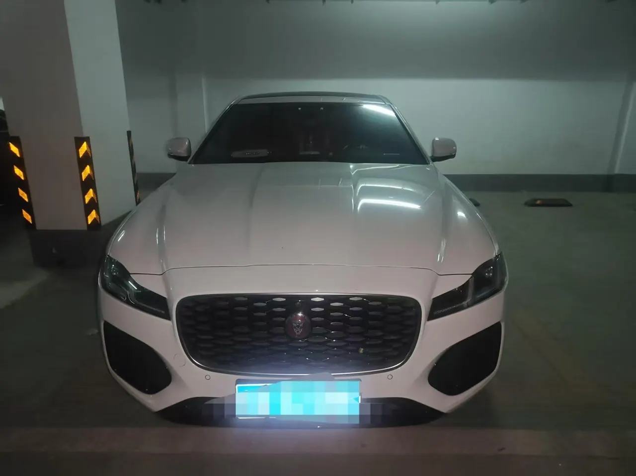 Jaguar 2022 XFL 2.0T P 12500.00g Drive Elite Sports Edition Automatic Gear 2