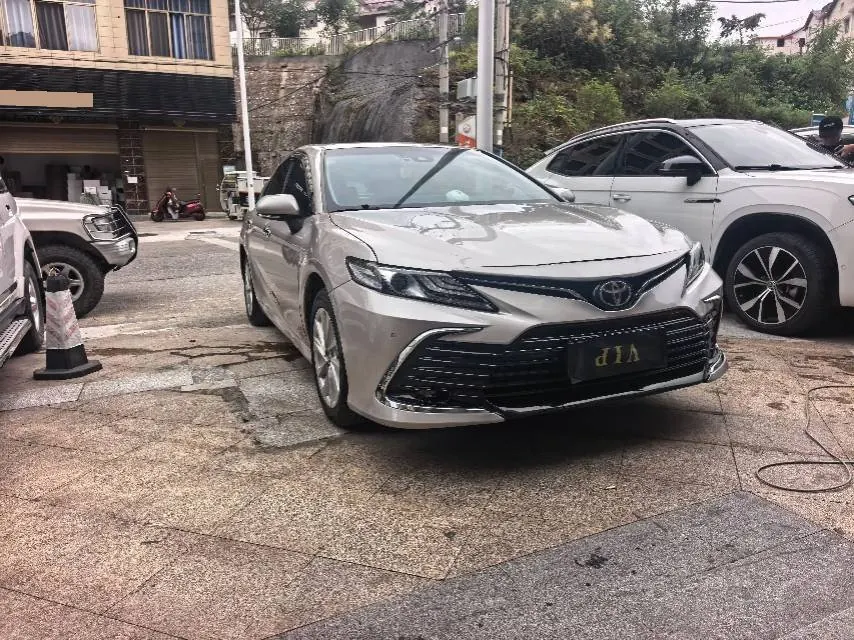 Toyota 2022 Camry 2.0S Stepless Knight Edition Automatic Gear 2