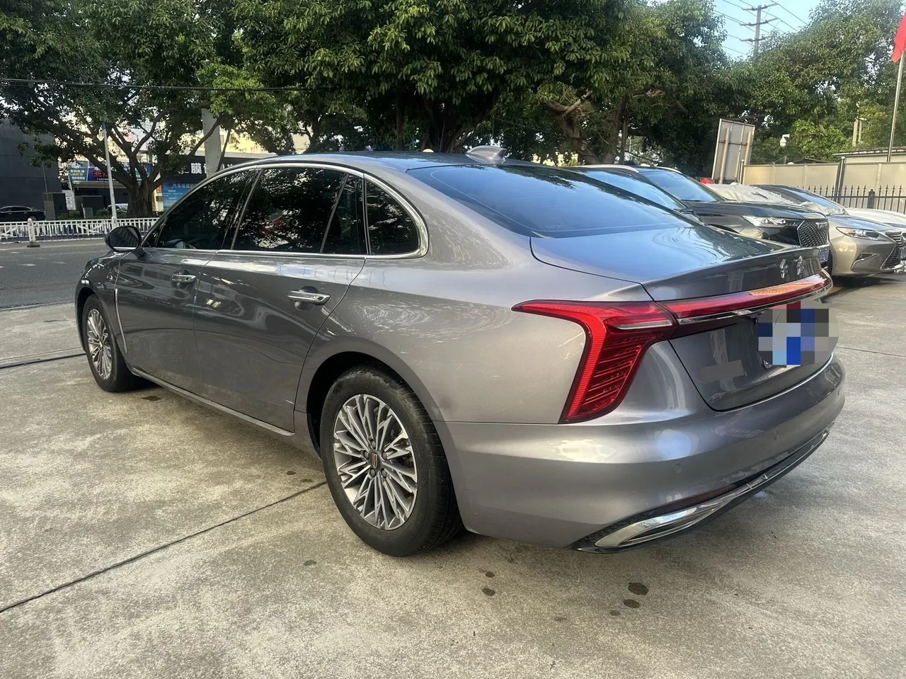 HongQi 2023 H5 2.0T Zhilian Flag Edition Automatic Gear 4
