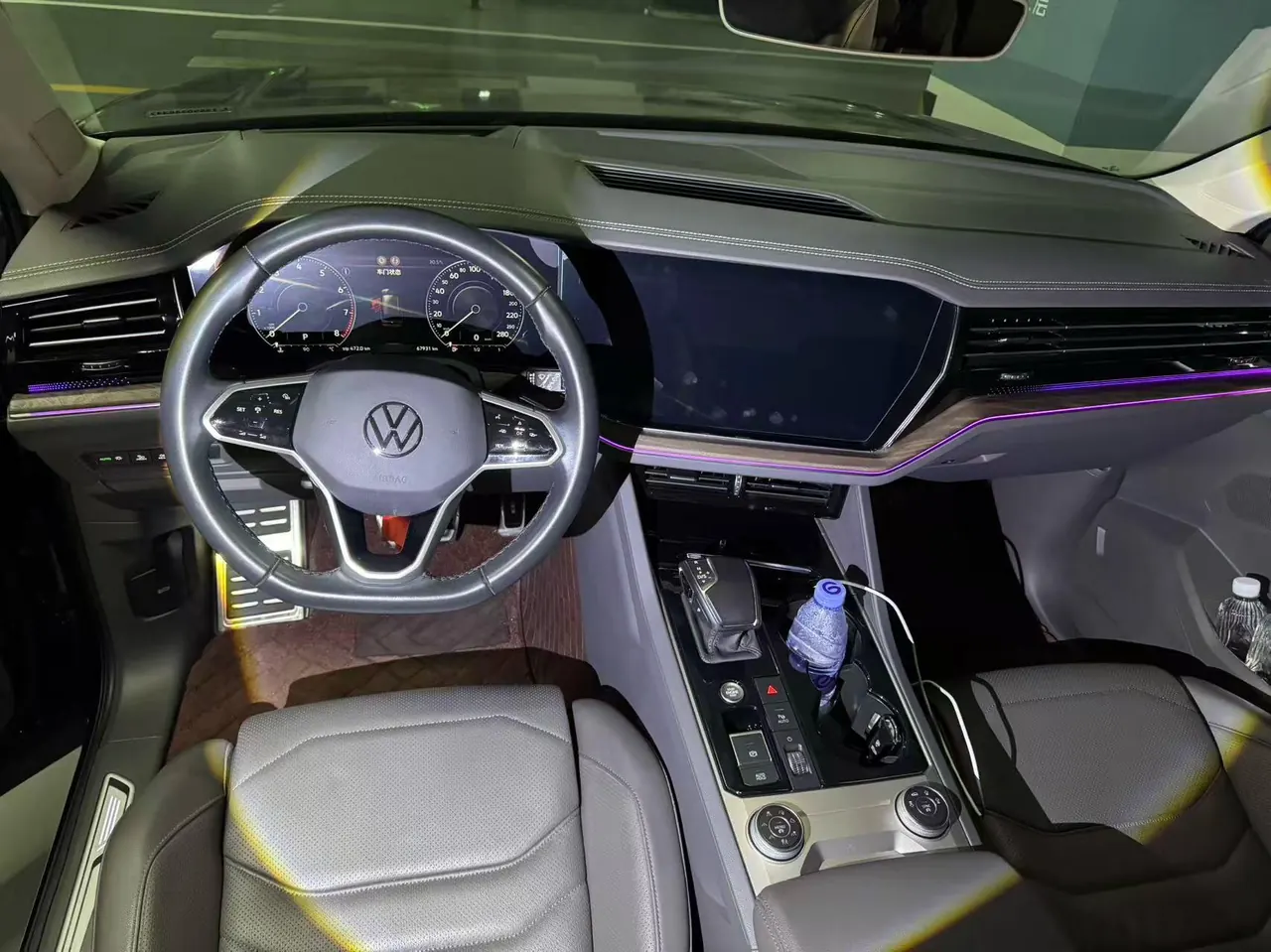 Volkswagen Touareg (Imported) 2022 Touareg 3.0TSI Sharp Edition Obsidian Black Sports Suit Automatic Gear 2
