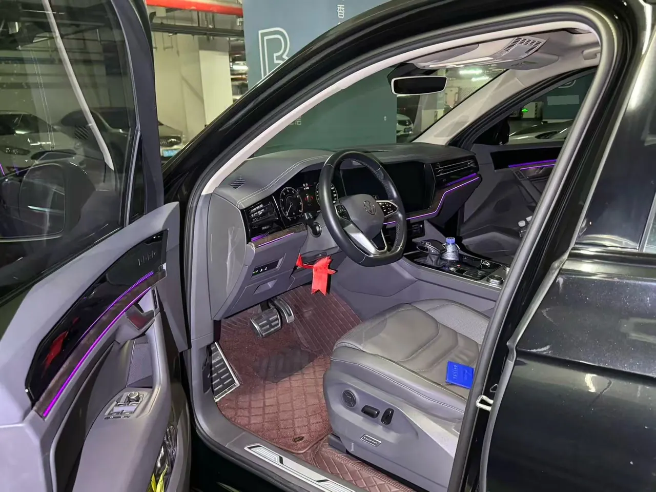 Volkswagen Touareg (Imported) 2022 Touareg 3.0TSI Sharp Edition Obsidian Black Sports Suit Automatic Gear 6