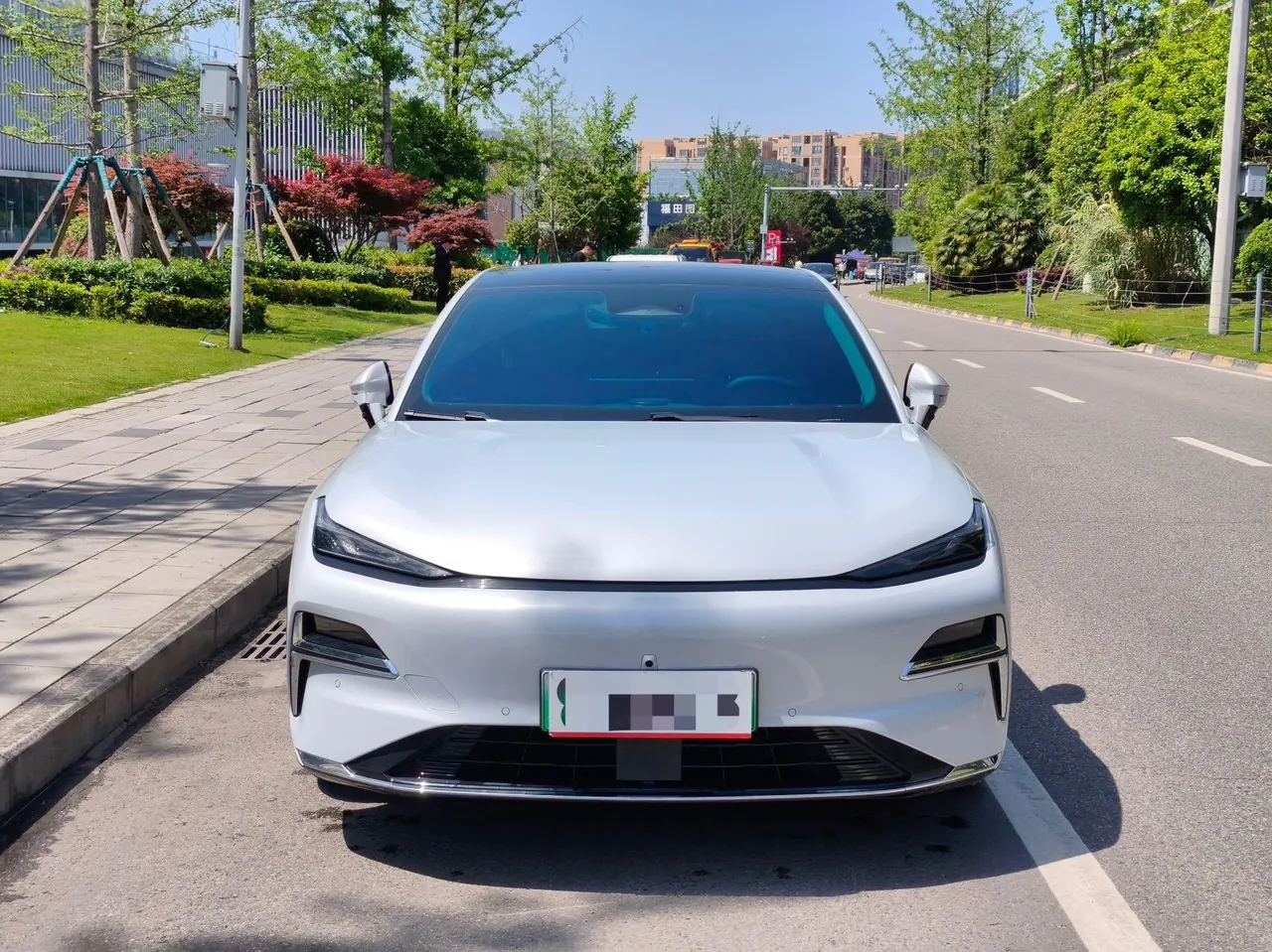 Geely Galaxy 2025 Xingyao 8 EM-i 1.5 130km Premium Edition Automatic Gear 2