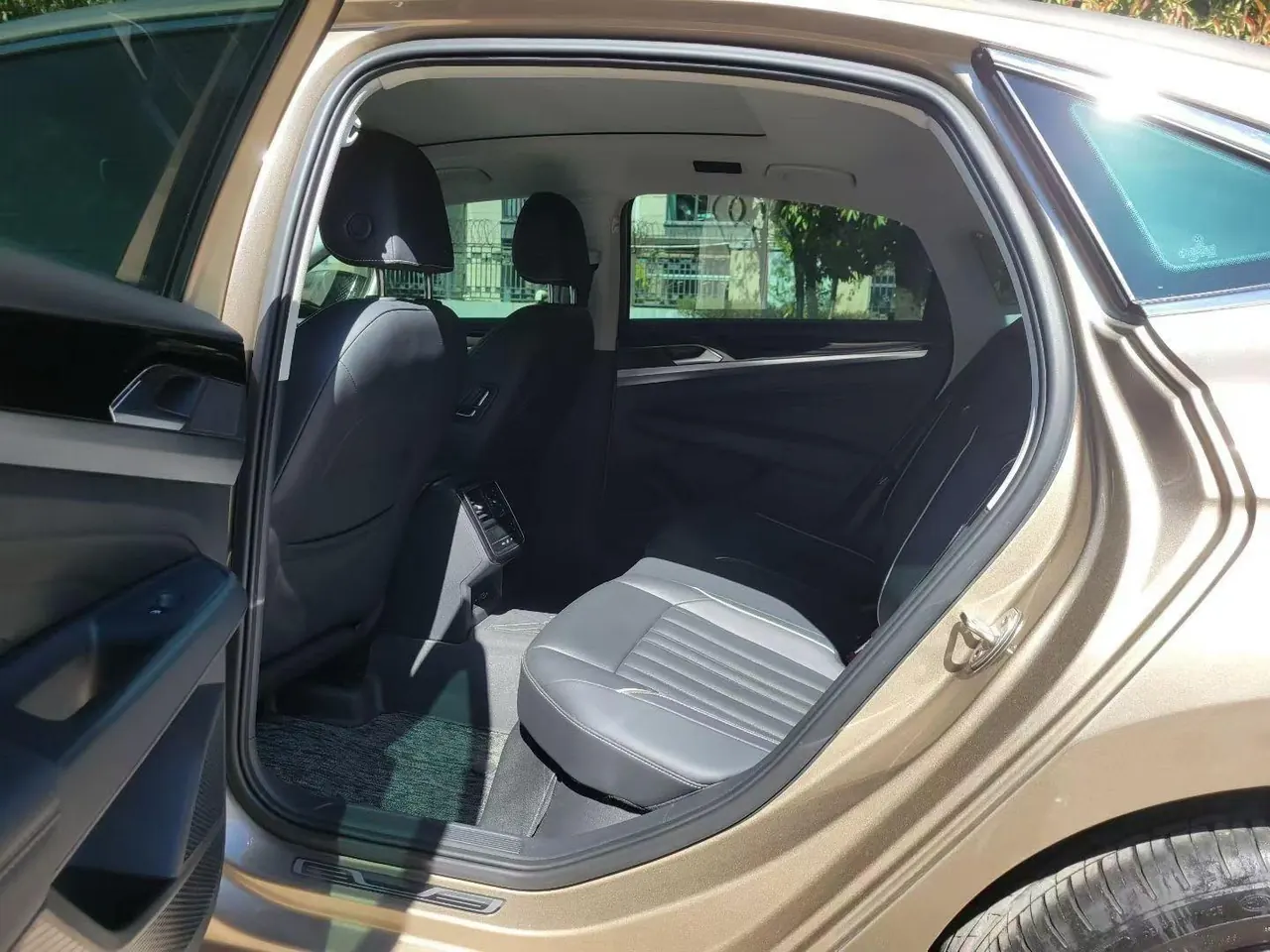 Volkswagen 2022 Passat 2.0TSI 330TSI Star Elite Edition Automatic Gear 6
