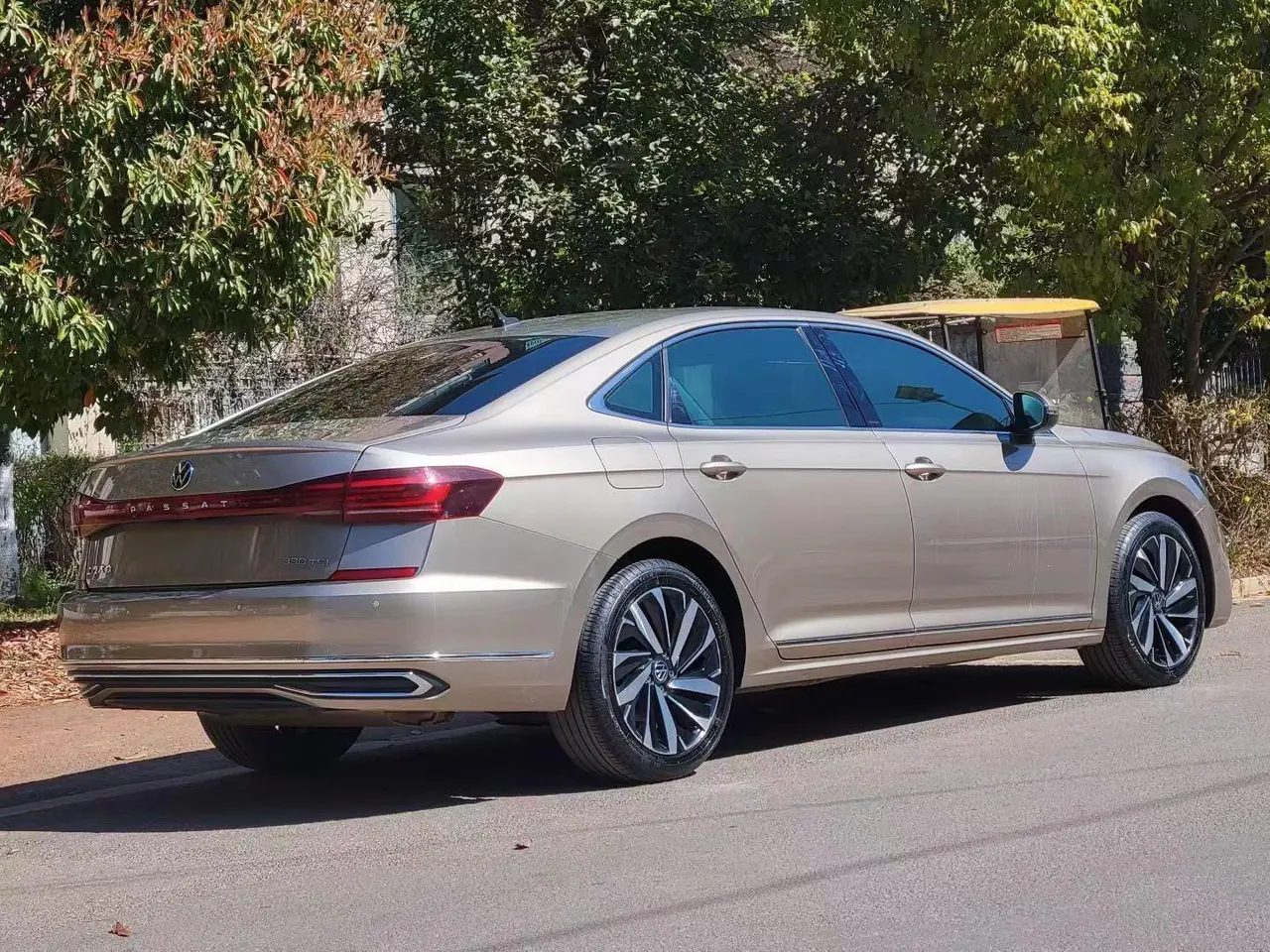 Volkswagen 2022 Passat 2.0TSI 330TSI Star Elite Edition Automatic Gear 9