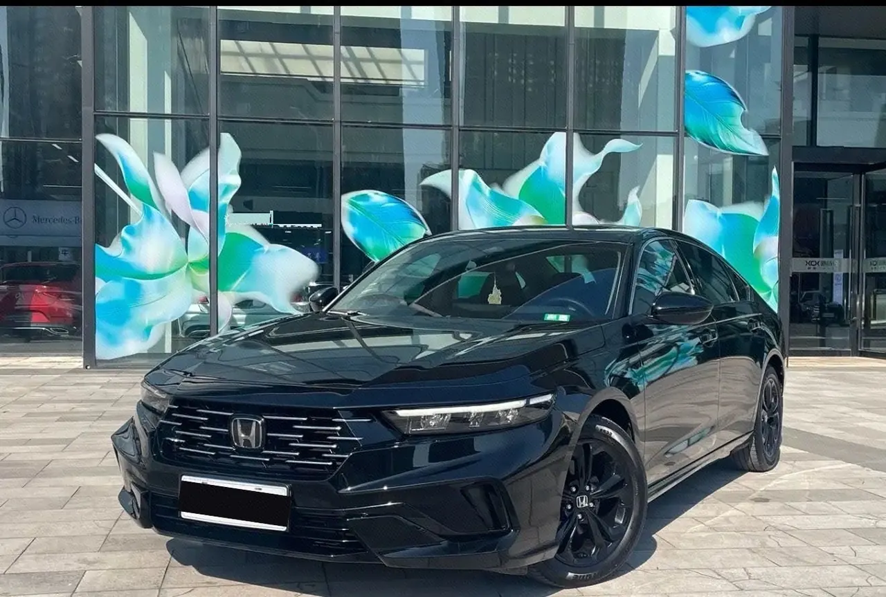 Honda 2025 11th Generation Accord 1.5T Stepless 260TURBO Sports Series Deluxe Automatic Gear - View 1