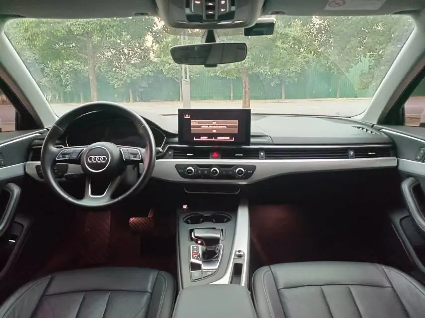 Audi 2020 A4L 2.0TFSI 40TFSI Fashion Elegant Automatic 4