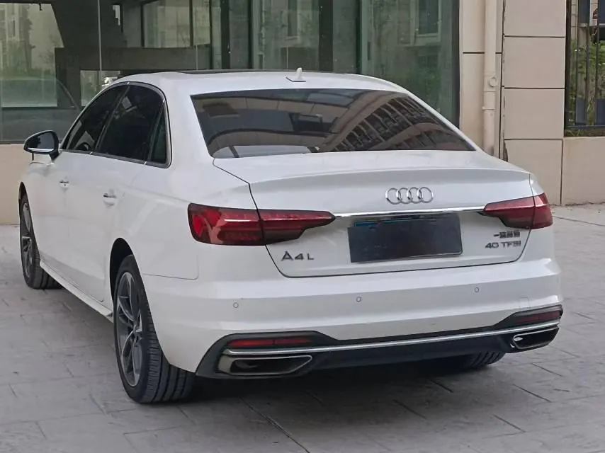 Audi 2020 A4L 2.0TFSI 40TFSI Fashion Elegant Automatic 7