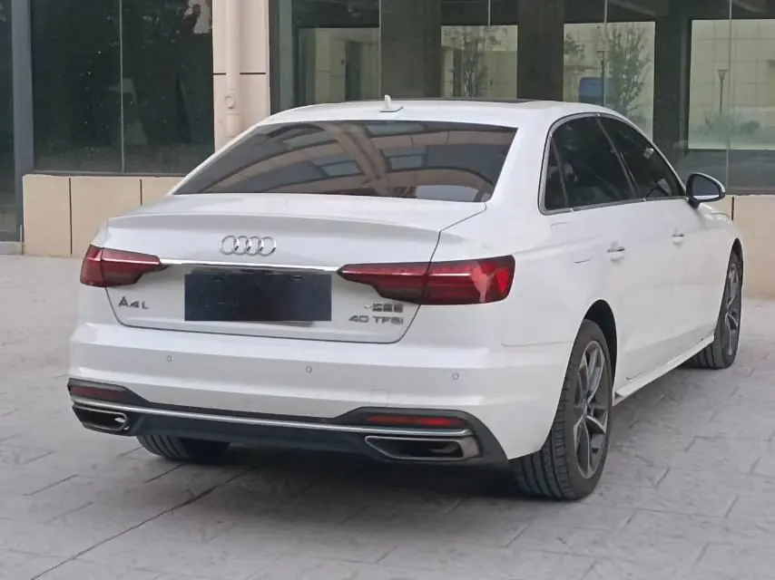 Audi 2020 A4L 2.0TFSI 40TFSI Fashion Elegant Automatic 9