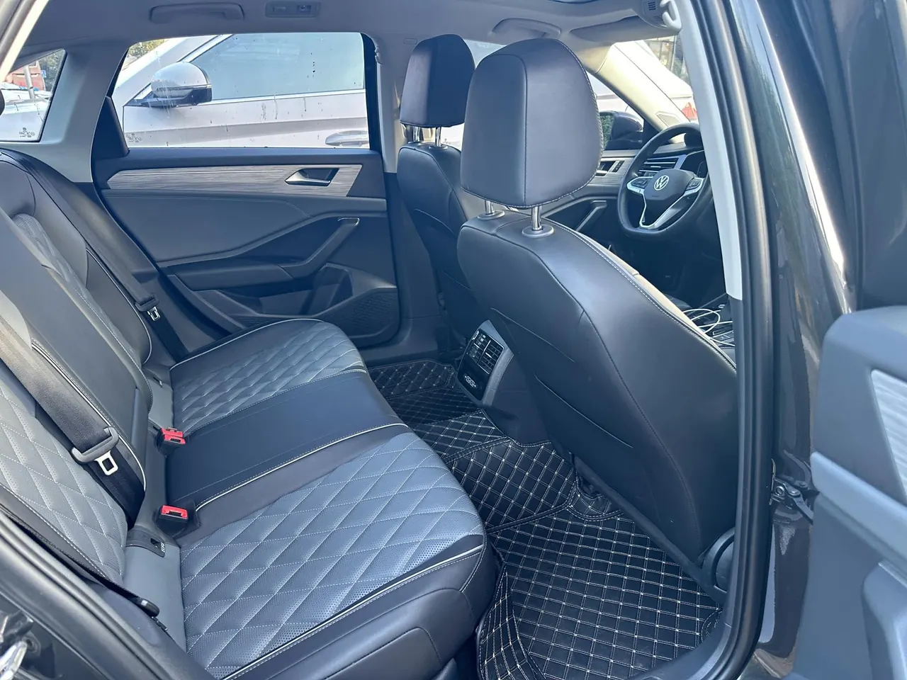 Volkswagen 2023 Sagitar 1.5TSI 300TSI Exceed Edition Automatic 4