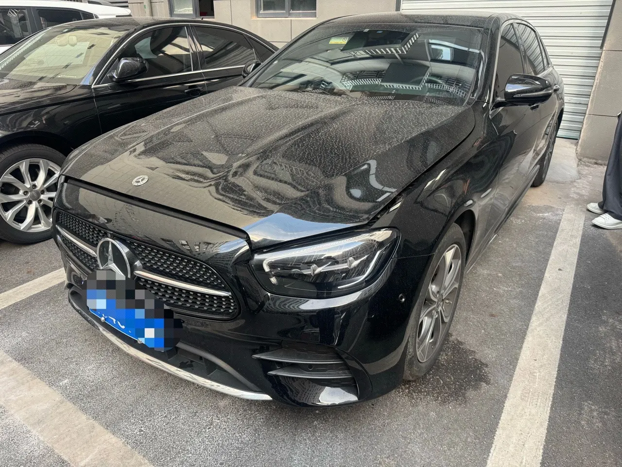 Открыть галерею: Mercedes Benz E-Class 2023 E 300 L 2.0T Sports Fashion Automatic Gear