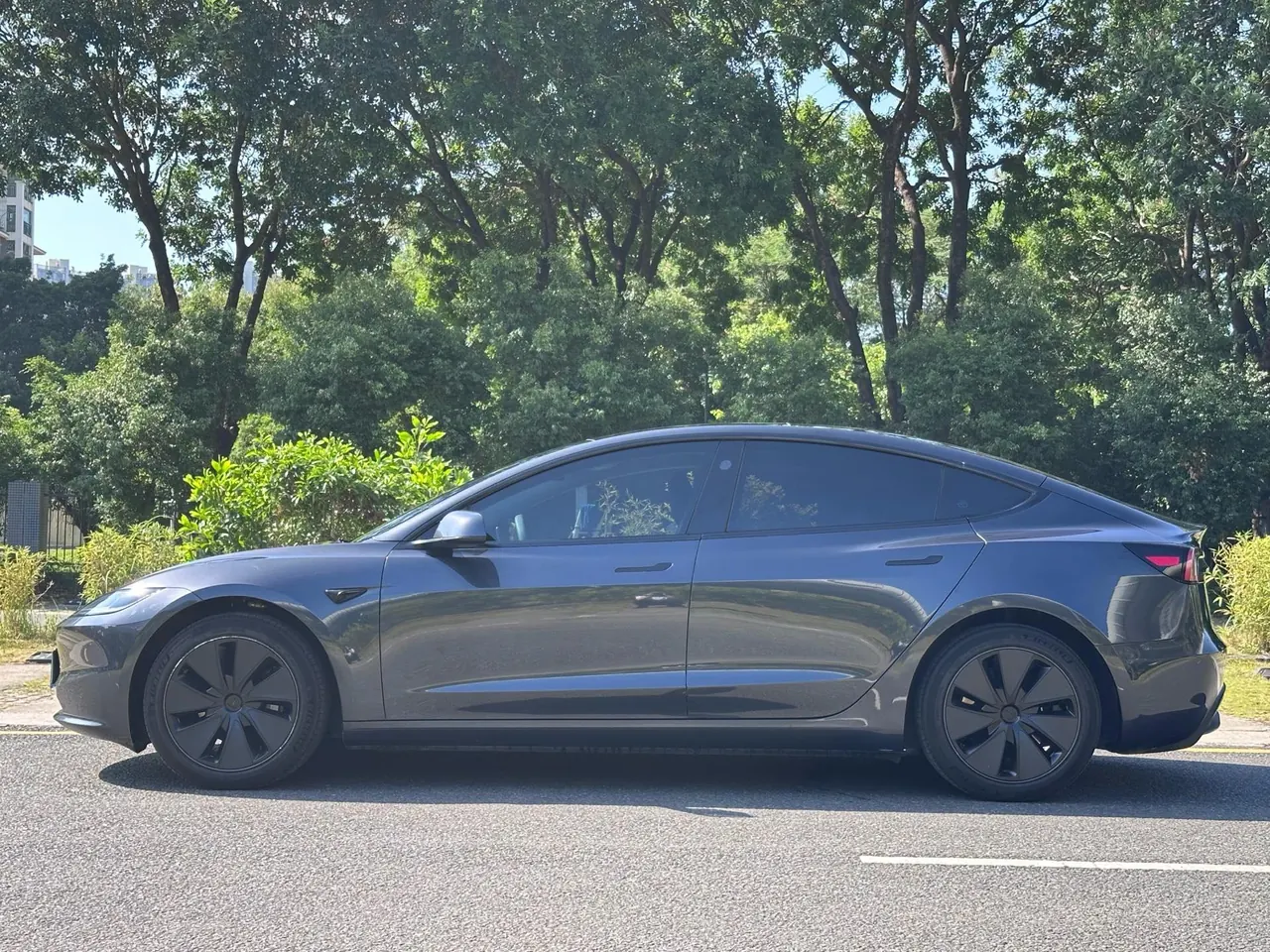 Tesla 2023 Model 3 Rejuvenation Edition Rear Wheel Drive Automatic Transmission 10