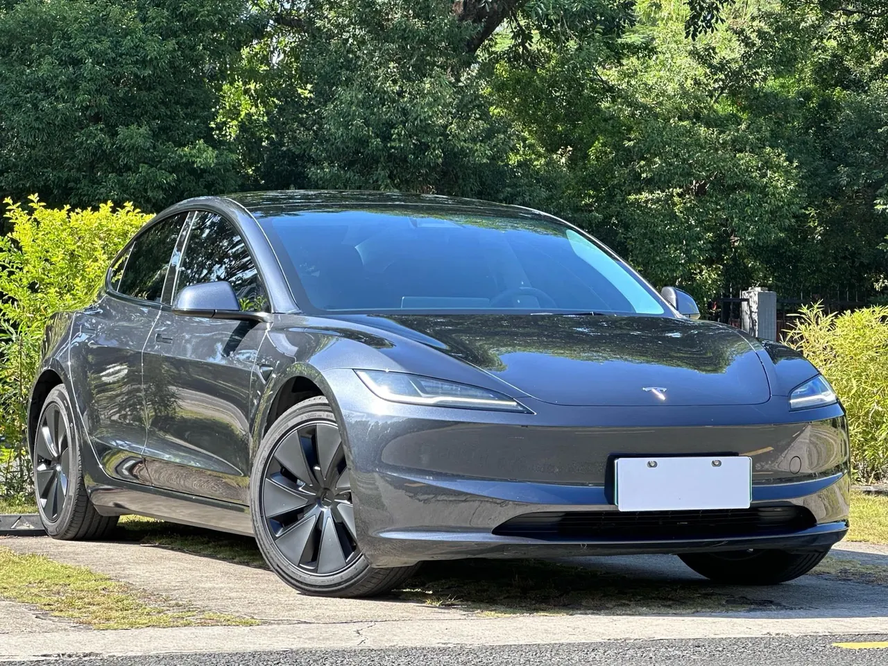Tesla 2023 Model 3 Rejuvenation Edition Rear Wheel Drive Automatic Transmission 3
