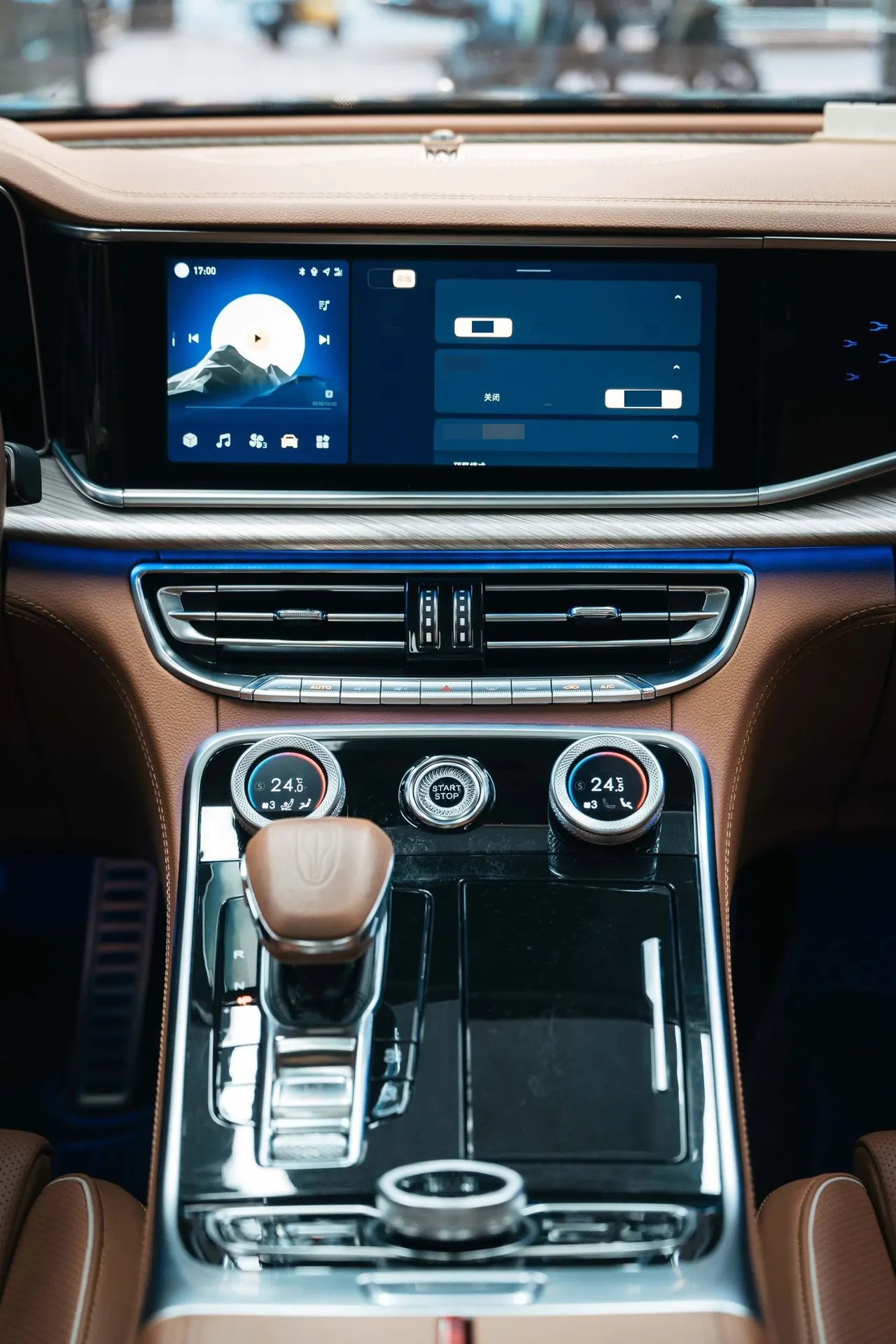 HongQi 2020 H9 48V 2.0T Zhilian Qi Chang Edition Automatic Gear 17