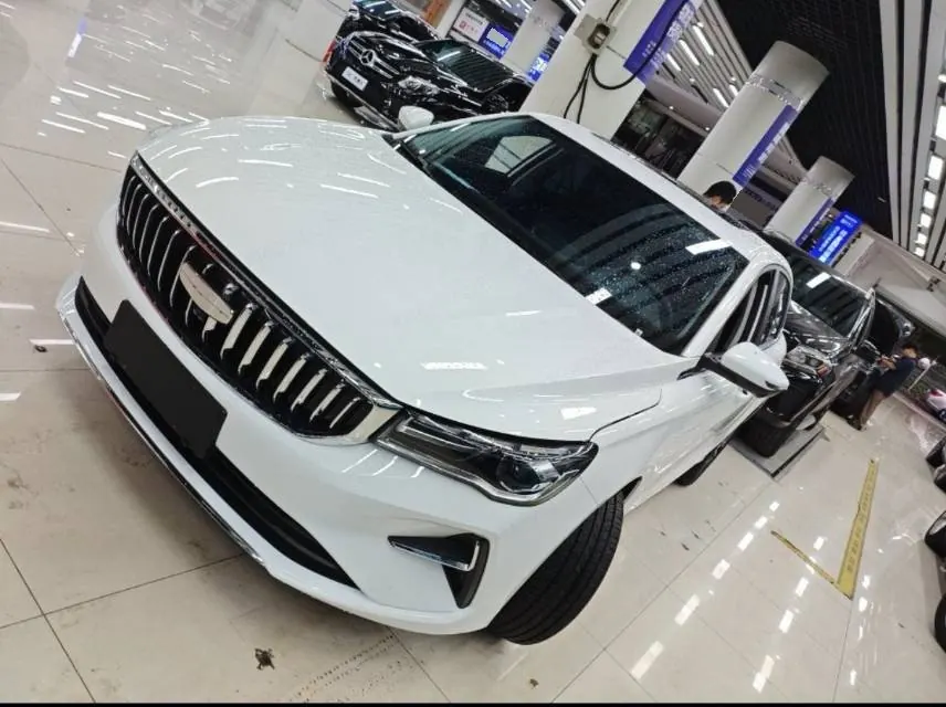 Geely 2023 Emgrand-sedan 1.5 Champion Deluxe Manual Gear 10