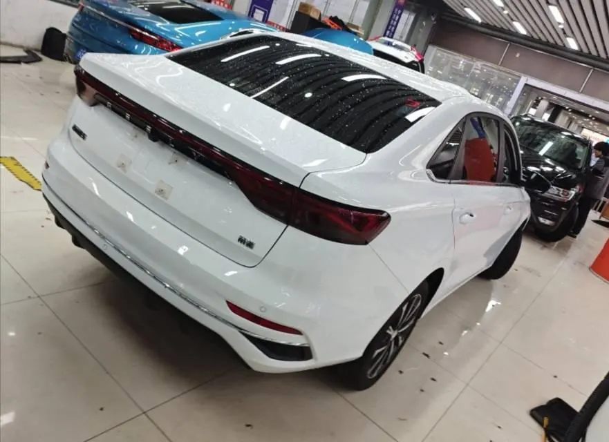 Geely 2023 Emgrand-sedan 1.5 Champion Deluxe Manual Gear 3