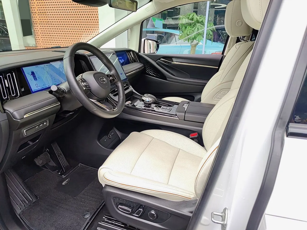 Chuanqi 2023 E9 2.0T MAX automatic gear 4