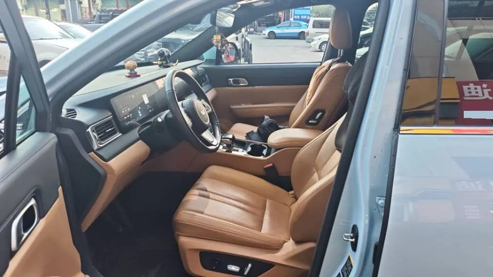 Li 2020 ONE 1.2T extended range 6-seat automatic gear 3