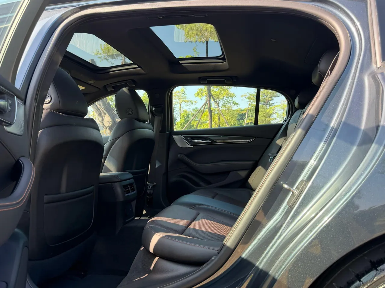 Cadillac 2020 CT5 2.0T 28T Platinum Sports Edition Automatic Gear 7