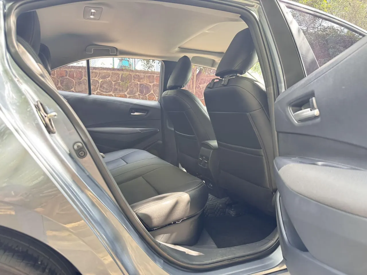 Toyota 2023 Corolla Double Engine 1.8 Stepless Intelligent Electric Hybrid Elite Automatic Gear 7