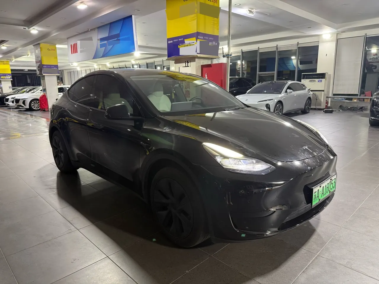 Tesla 2023 Model Y rear-wheel drive version automatic transmission 2