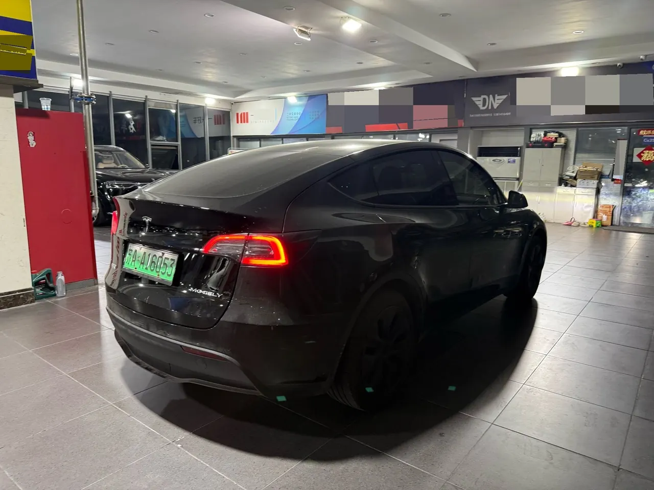 Tesla 2023 Model Y rear-wheel drive version automatic transmission 3