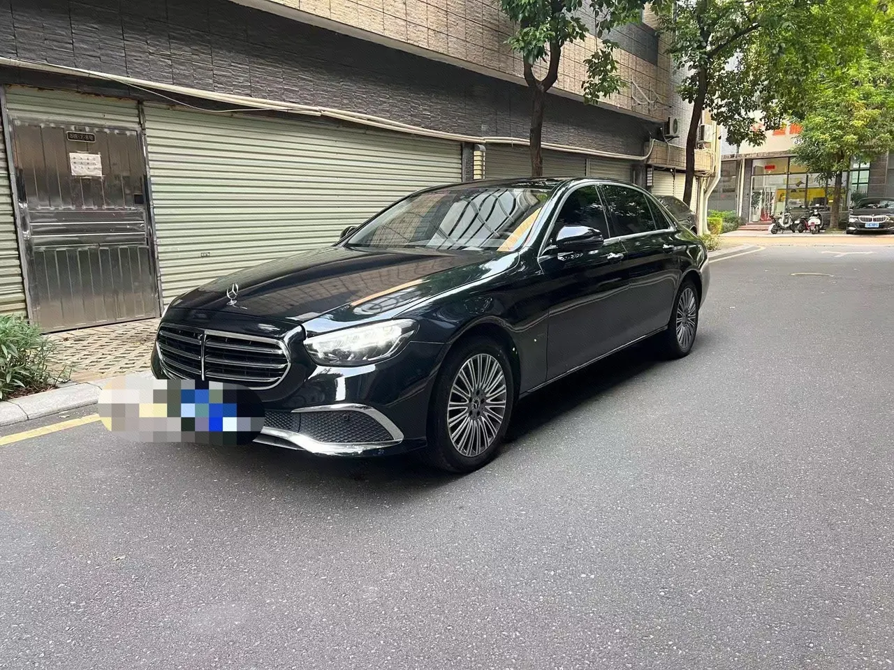 Open image lightbox: Mercedes Benz E-Class 2023 E 300 L 2.0T Fashion Automatic Gear