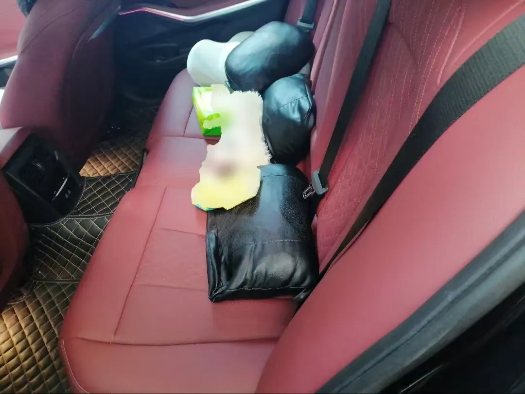 BMW 2025 i3 eDrive 35 L automatic gear 3