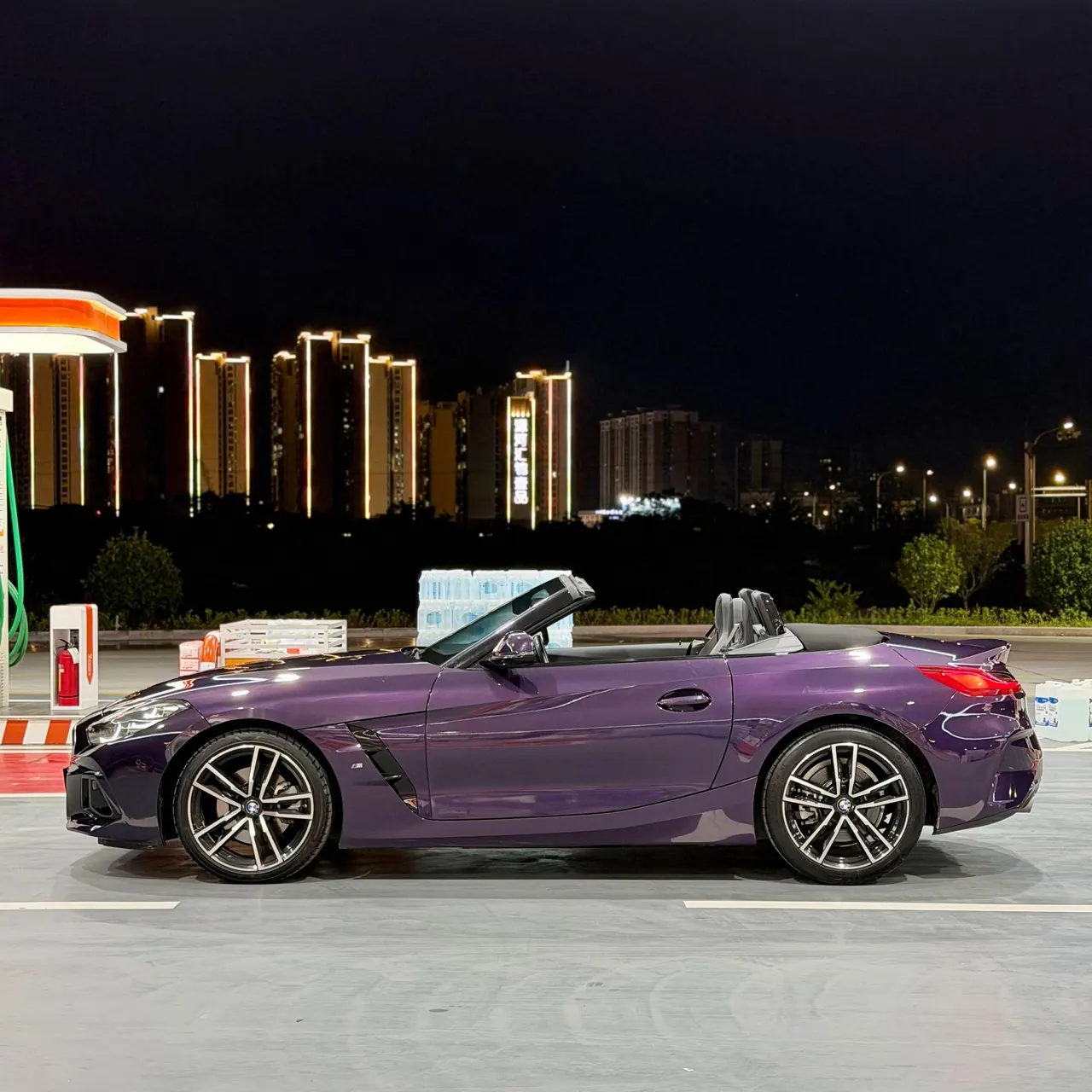 BMW Z4 (Imported) 2023 Z4 sDrive25i 2.0T M Sports Obsidian Night Suit Automatic Gear 7