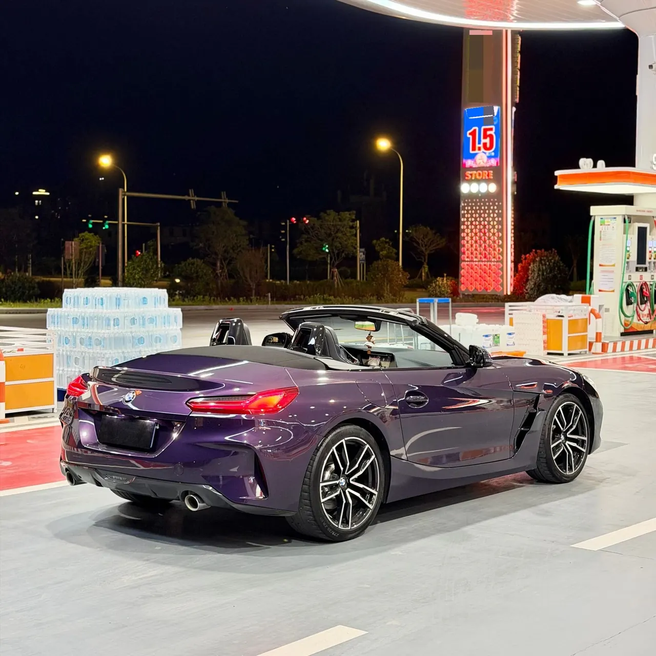 BMW Z4 (Imported) 2023 Z4 sDrive25i 2.0T M Sports Obsidian Night Suit Automatic Gear 8