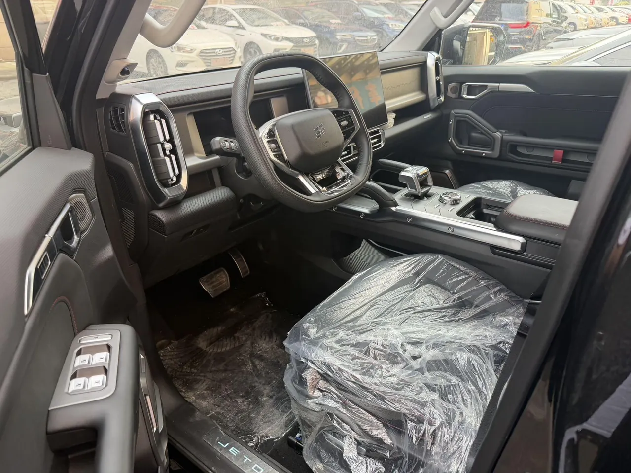 Jetour 2025 model Traveler 2.0TD XWD Off-road Automatic 3