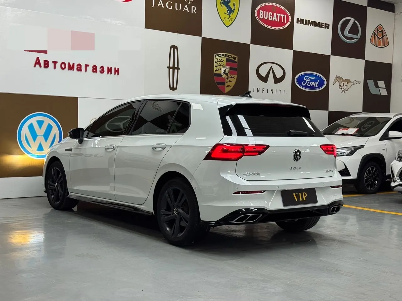 Volkswagen 2021 Golf 8 R-Line 1.4TSI 280TSI Automatic 4