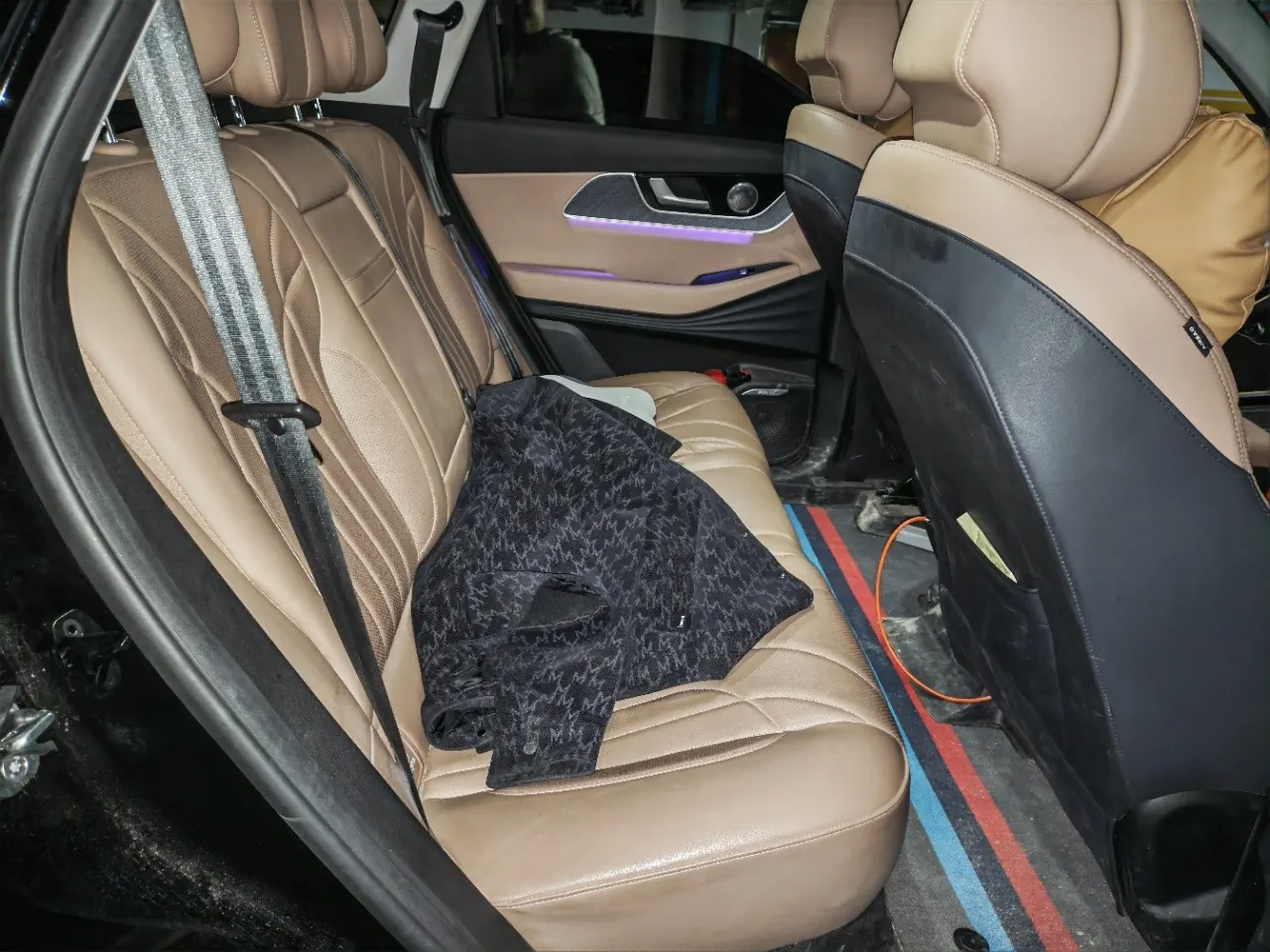 Chery 2023 Ruihu 9 2.0T Two-Drive Premium Edition 7-seat Automatic Gear 9