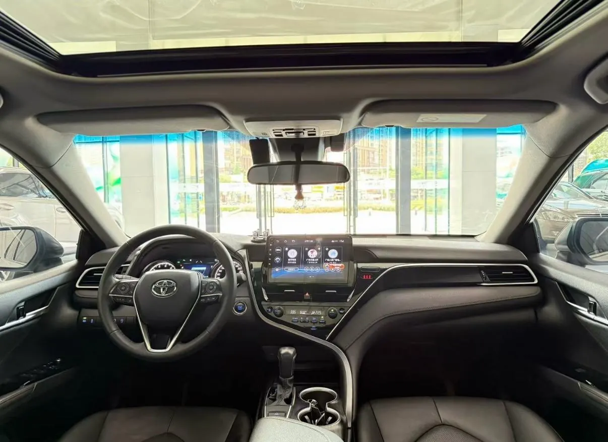 Toyota 2021 Camry 2.0G Stepless Deluxe Edition Automatic Gear 5