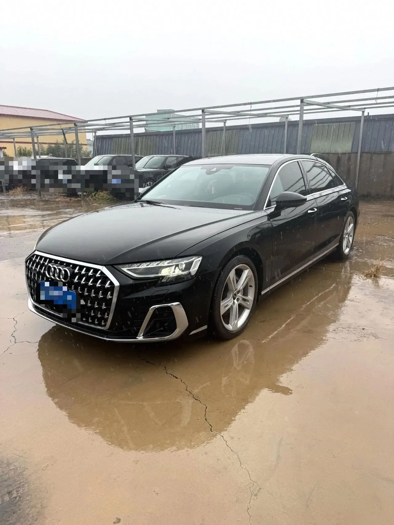 Открыть галерею: Audi A8L (Imported) 2023 A8L 48V 3.0TFSI 50TFSI Quattro Exclusive Automatic Gear
