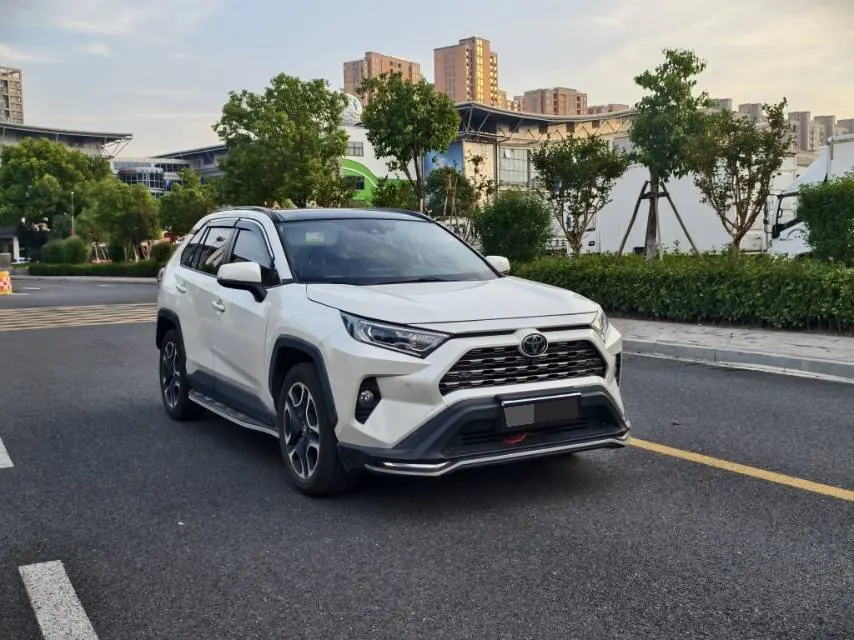 Toyota 2020 RAV4 Rongbo 2.0 Stepless Two-Drive Premium Edition Automatic Gear 6