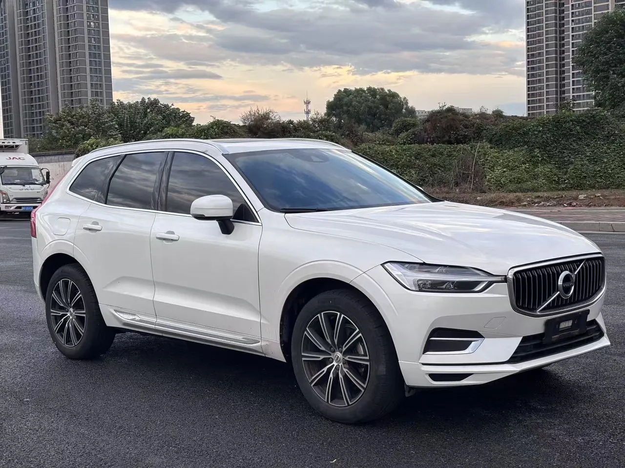 Volvo 2020 XC60 2.0T T5 4-wheel drive Zhiyuan Deluxe Edition Automatic Gear 3