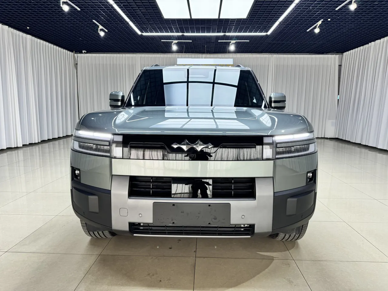 FangChengBao 2025 Titanium 7 1.5T Stepless 200KM Two-Drive Max Edition Automatic Gear 6