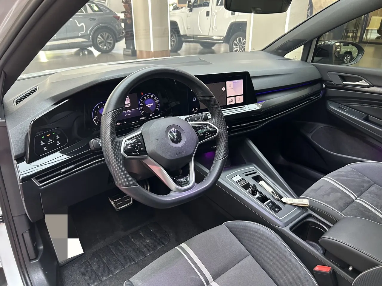 Volkswagen 2023 Golf 8 R-Line 1.4TSI 280TSI Lite Automatic 8