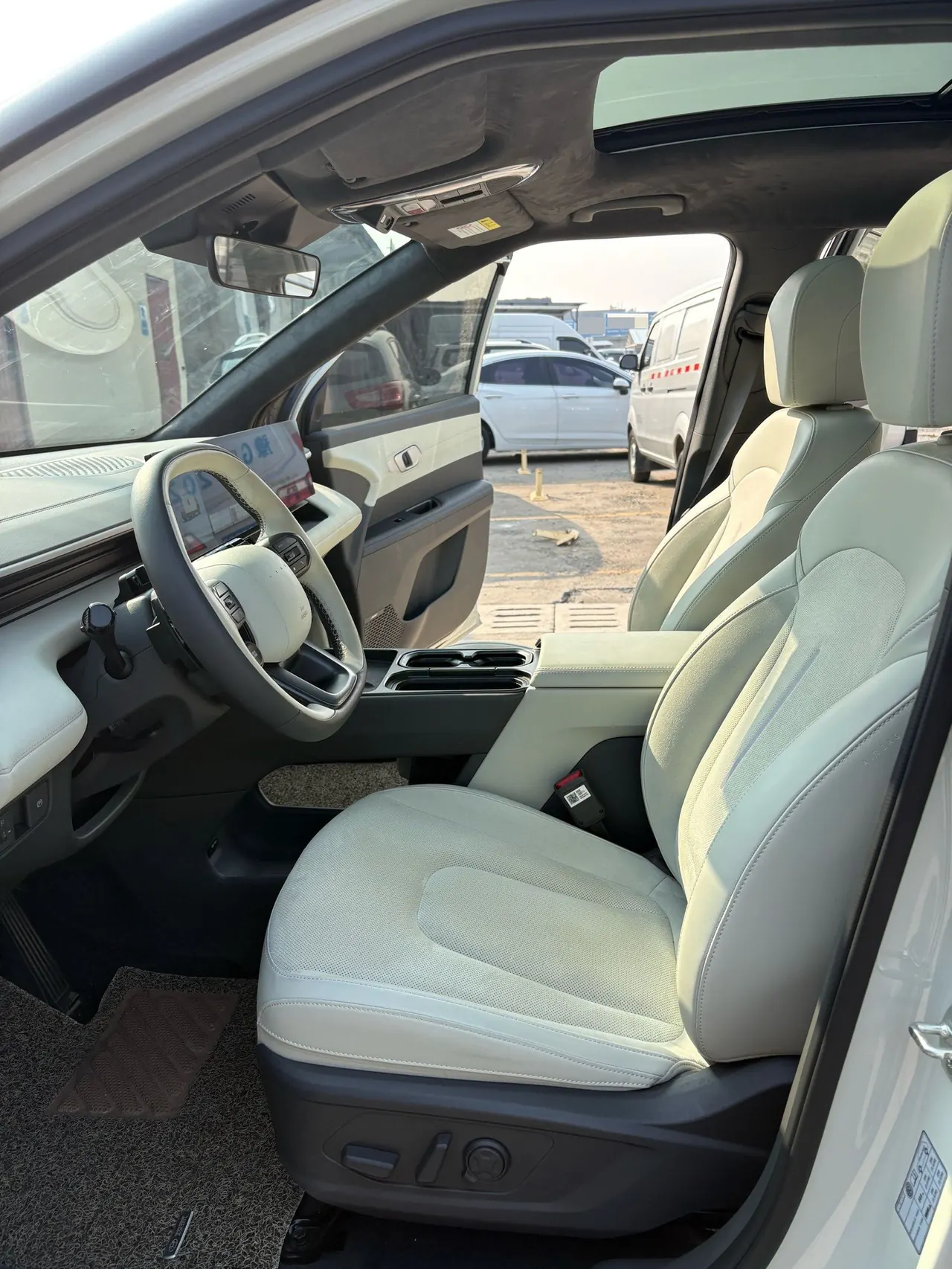 Hyundai 2025 EO Yi Europe Two-Drive TECH Edition 64.2kWh Automatic Gear 7