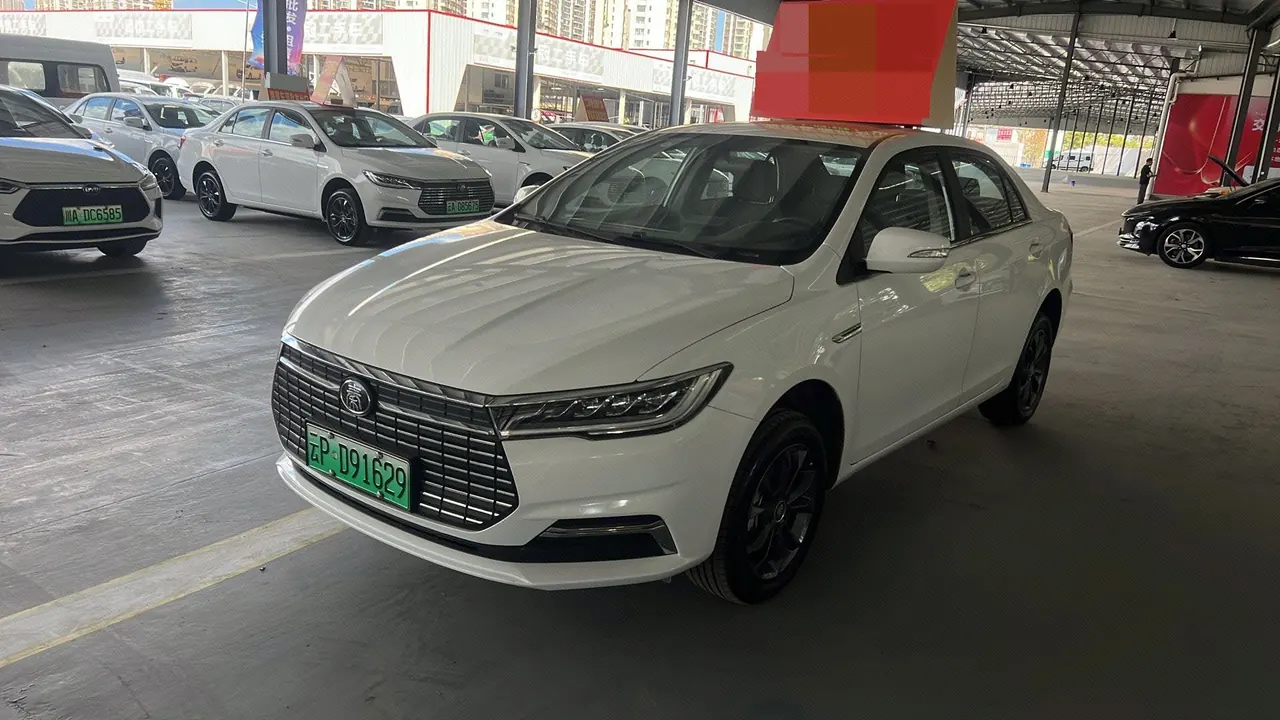Open image lightbox: BYD Qin EV 2021 Qin EV Travel Edition Automatic Gear