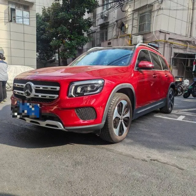 Открыть галерею: Mercedes Benz 2021 GLB 200 1.3T Fashion Automatic