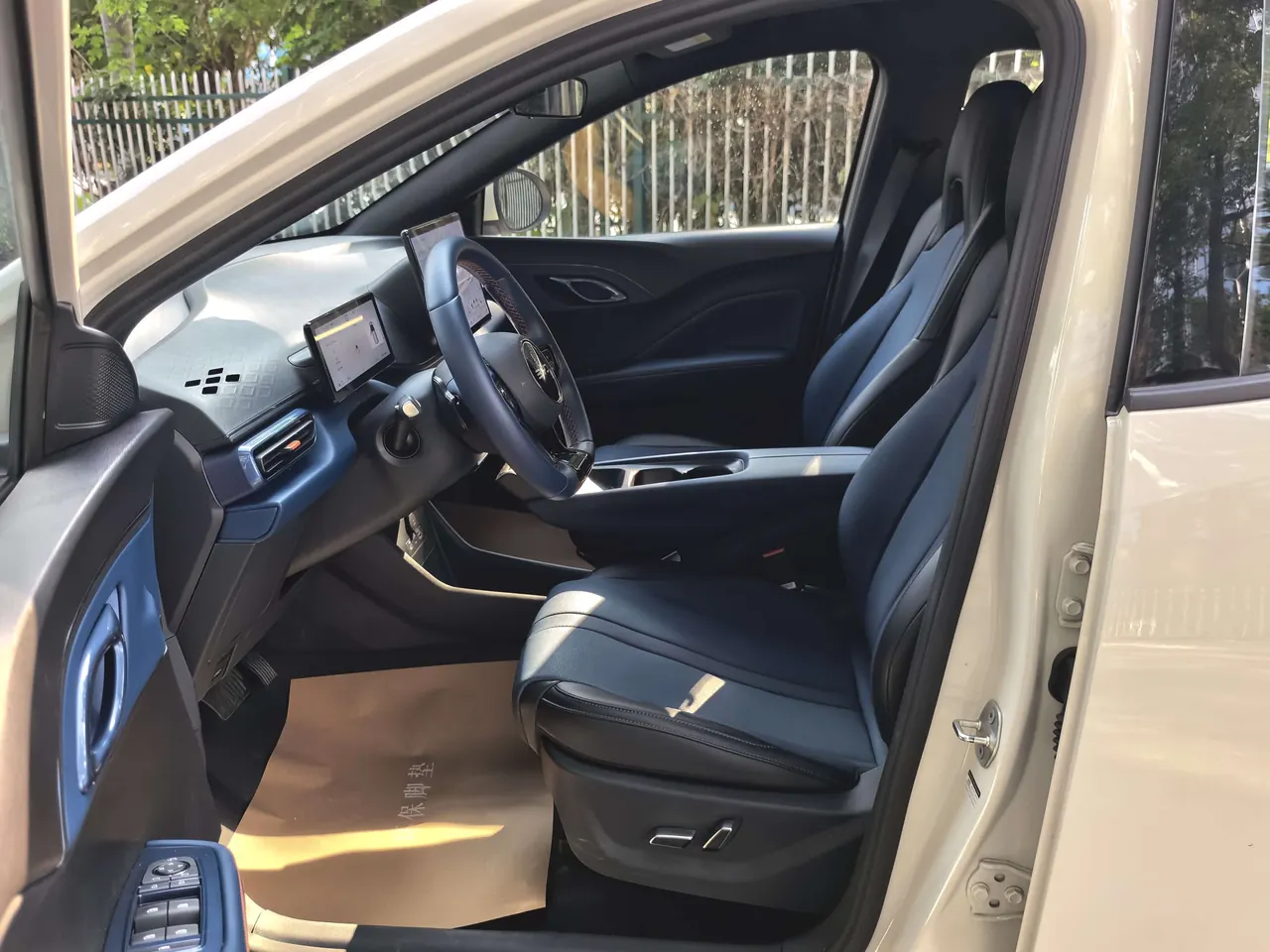 BYD 2025 seagulls 305km free version automatic gear 8