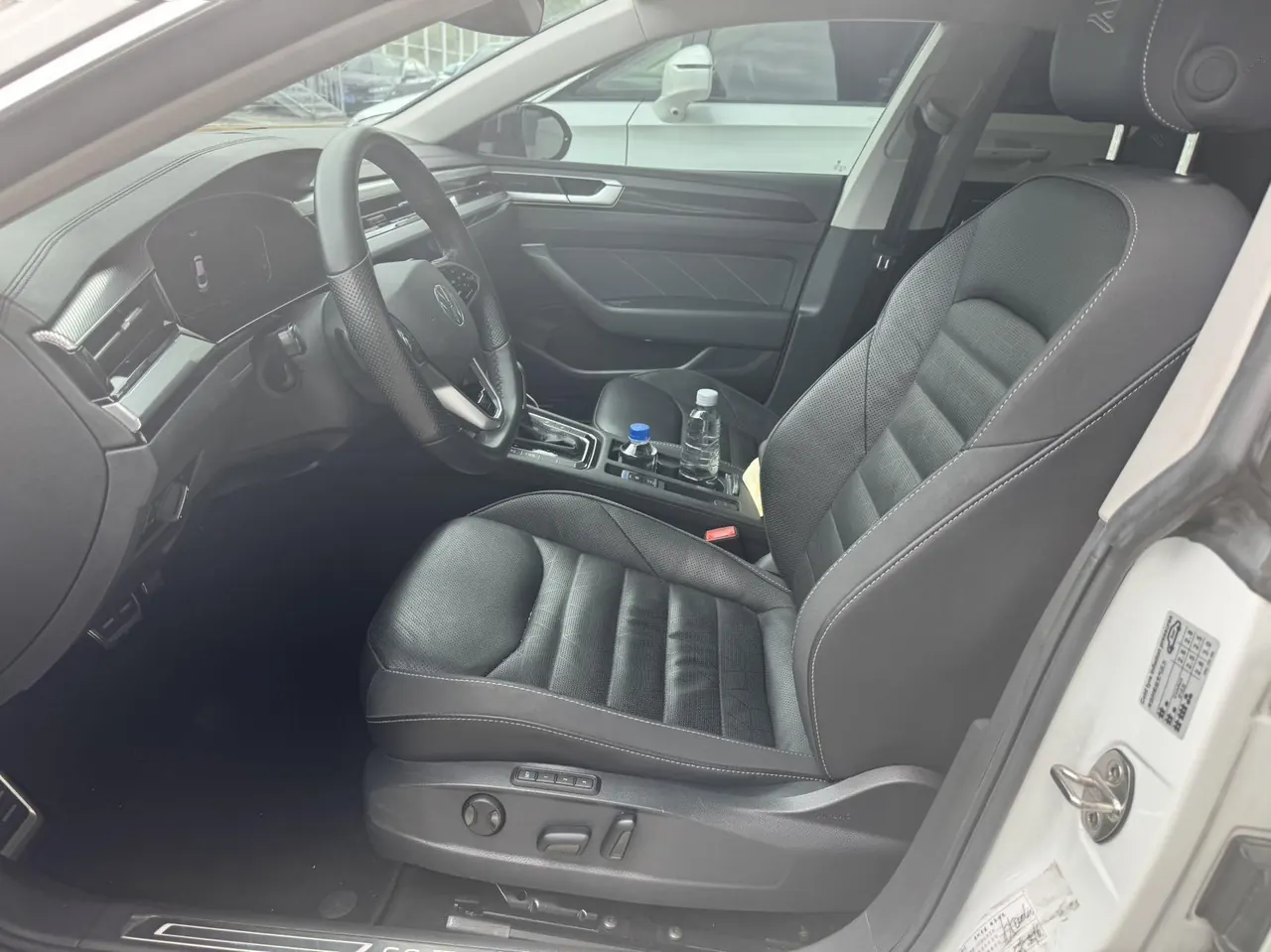 Volkswagen 2021 CC 2.0TSI 380TSI eye-catching automatic gear 6