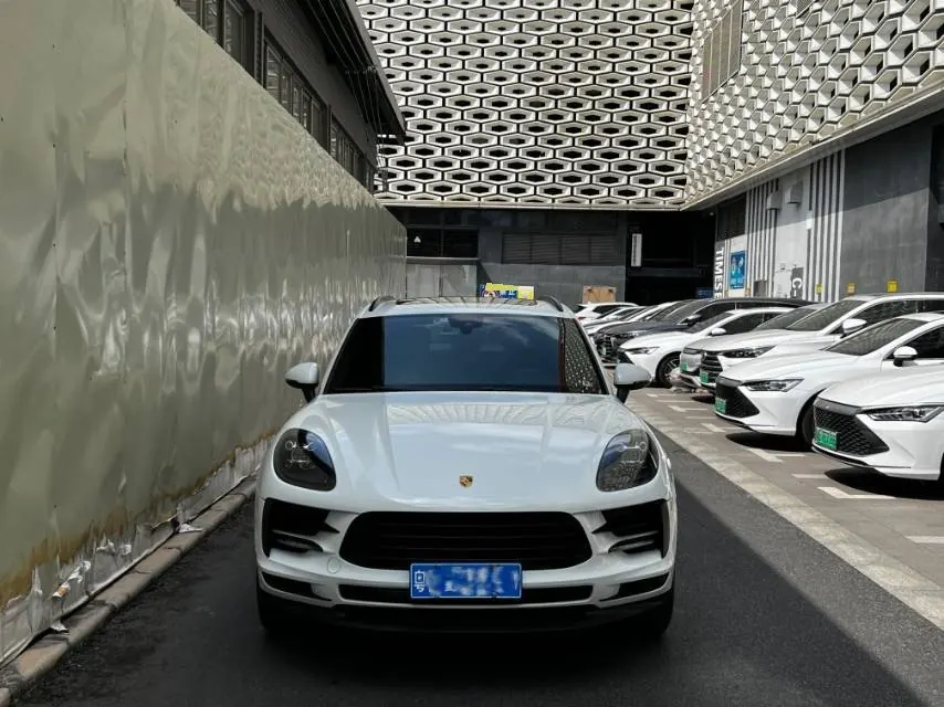Porsche Macan (Imported) 2021 Macan 2.0T Automatic Gear 5